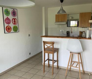 Blaye Apartment | Appartement T2 avec balcon, lumineux, au calme.