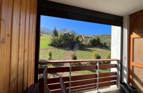 Le Sauze Apartment | Appartement T2 face aux pistes avec terrasse, 9 couchages, proche commerces et piscine - FR-1-165A-103