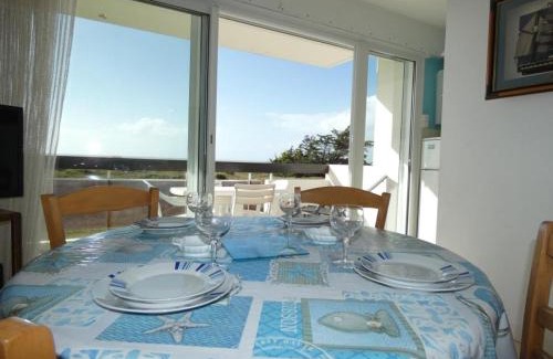 Notre-Dame-de-Monts Apartment | Appartement T2 à Notre-Dame-de-Monts, balcon, parking, accès plage - FR-1-540-191