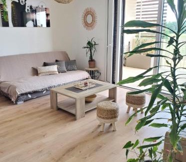 Mauguio Apartment | Appartement T2 sur Mauguio avec grande terrasse