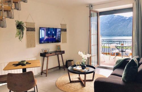 Aix-les-Bains Apartment | Appartement T2, vue lac, climatisé, parking, tout confort