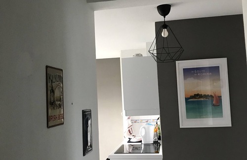 Arzon Apartment | Appartement T3 Dans Résidence Calme - vue sur le Port du Crouesty