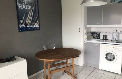 Arzon Apartment | Appartement T3 Dans Résidence Calme - vue sur le Port du Crouesty
