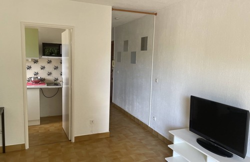 Hopitaux-Facultes Apartment | Appartement Très Calme et Très Ensoleillé