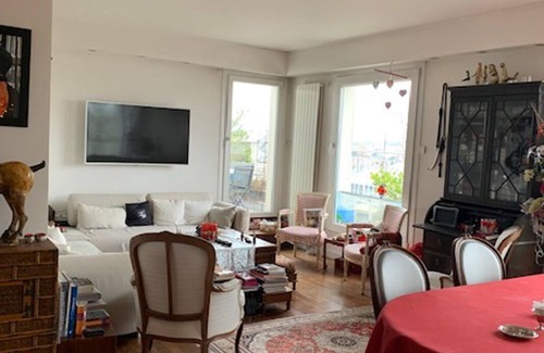 Clagny Glatigny Apartment | Appartement Très Lumineux Dernier Étage, vue sur Versailles