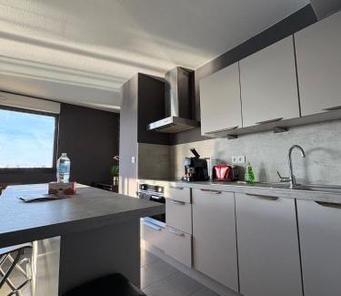Dunkerque Centre Apartment | Appartement unique, coloré en Citadelle