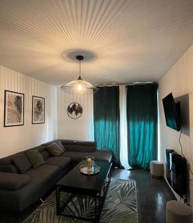 Corbeil-Essonnes Apartment | Appartement vert