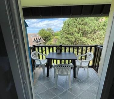 Blonville-sur-Mer Apartment | Appartement Vue mer et espaces verts proche Deauville Traveller Awards 2025