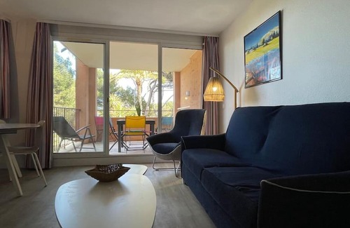Giens Apartment | Appartement vue mer et pieds dans l'eau