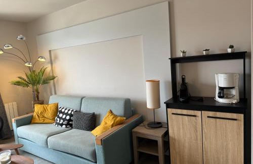 Perros-Guirec Apartment | appartement vue mer 50m de la plage, WIFI gratuit