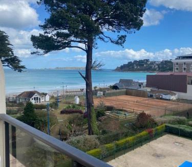 Perros-Guirec Apartment | appartement vue mer 50m de la plage, WIFI gratuit