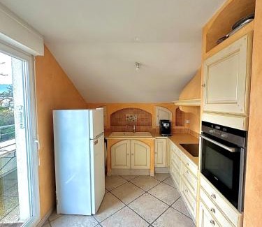 Vetraz-Monthoux Apartment | Appartement vue sur le Chateau