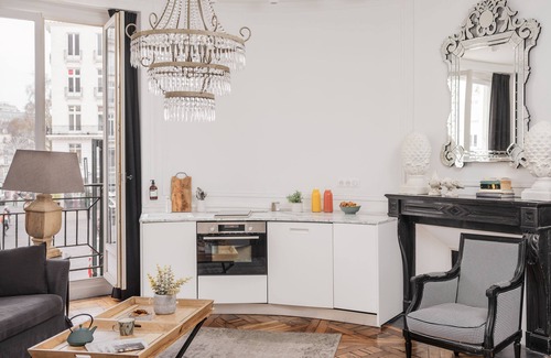 Graslin - Commerce Apartment | Appartements Place Royale - Maisons du Monde Hôtel & Suites