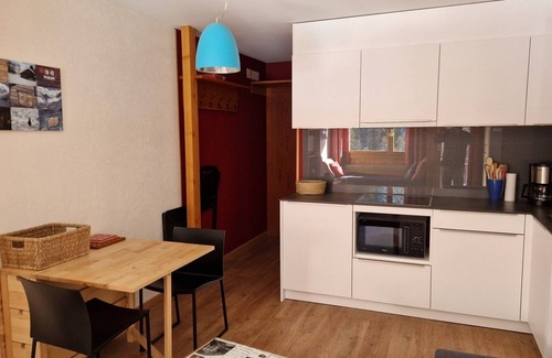 Zinal Apartment | Appartment in a building in Zinal - 1 double bed in the living room (160x200) - kitchen - 1 bathroom