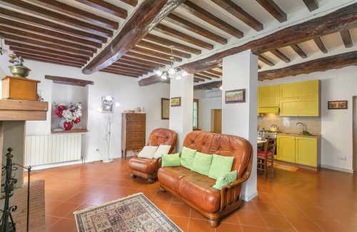 Panicale Apartment | Appartment With Pool And Garden, Panicale, Italy