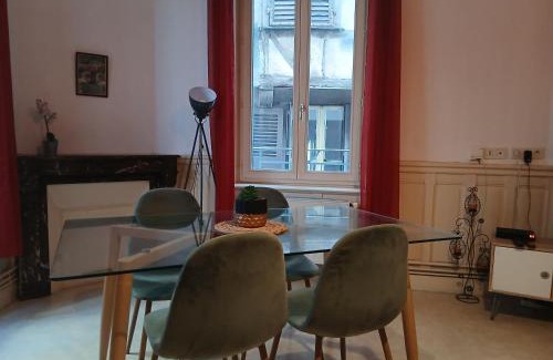 Thiers Apartment | Apparts Coeur Historique de Thiers - Tarifs dégressifs - Idéal PROS