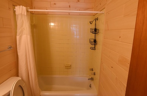 Mackinaw City Hotel | Apple Blossom Boutique 1