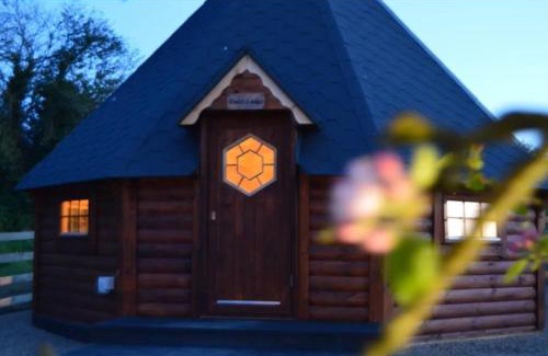 Kilkenny Other | Apple blossom glamping