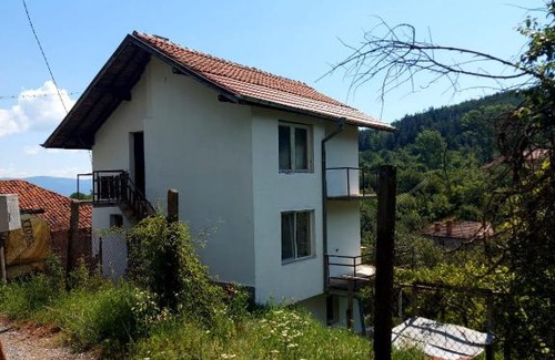 Kyustendil House | apple house