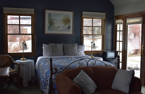 Hermosa Bed & Breakfast | Apple Orchard Inn