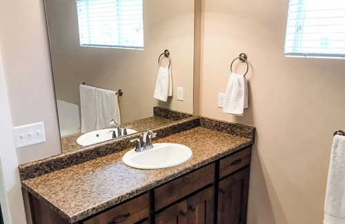 Payson House | Apple Seed Family Townhome in Santaquin