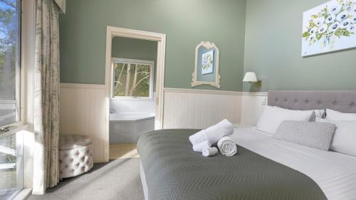 Apollo Bay Apartment | Apple Tree Cottage