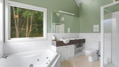 Apollo Bay Apartment | Apple Tree Cottage