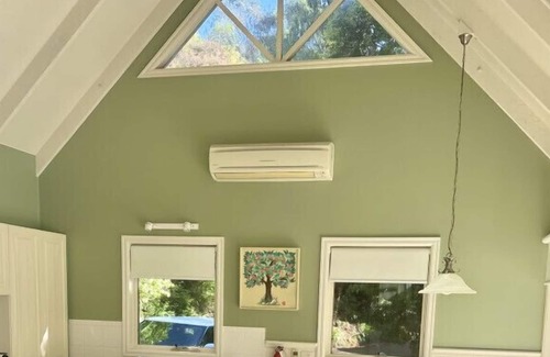 Apollo Bay Cottage | Apple Tree Cottage - Couples Retreat