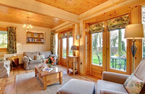 Morpeth House | Apple Tree Lodge