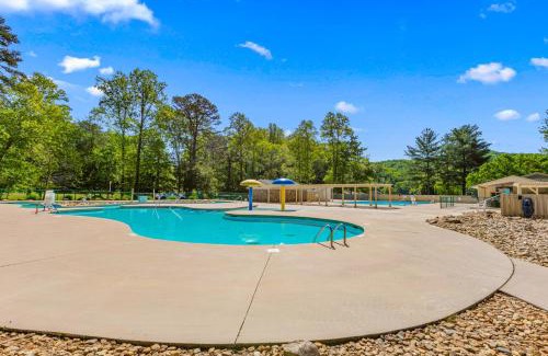 Lake Lure Hotel | Apple Valley Treetop Villa