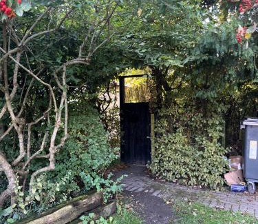 Alleroed Municipality Apartment | AppleFlower farm house and anneks with garden