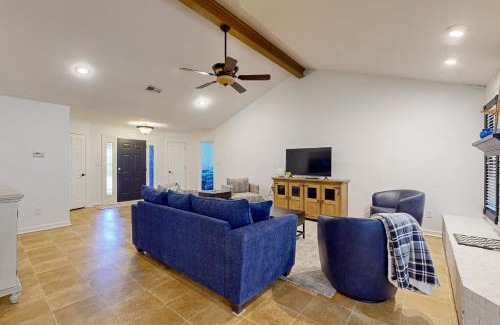 Conway House | Applegate Escape