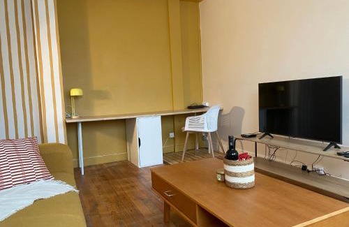 Auch Apartment | Appt Ô en Couleurs