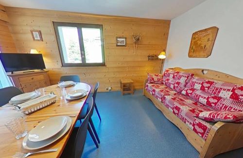 Le Grand-Bornand Apartment | Appt rénové 3 pièces, 6 couchages, proche centre, ascenseur, lave-vaisselle, lave-linge - FR-1-241-35