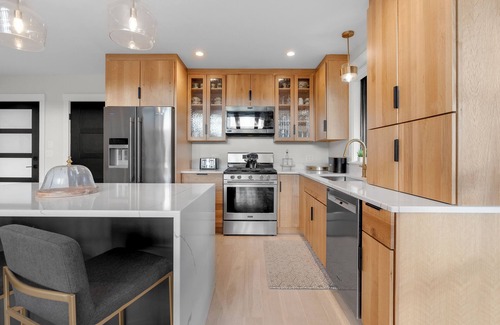 Sunday River Area House | Après Chalet- Modern Chalet with Mountain Views