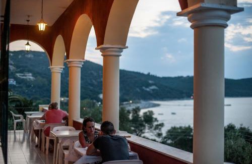 Apraos Bed & Breakfast | Apraos Bay Hotel In Kalamaki Beach, 3 stars hotel