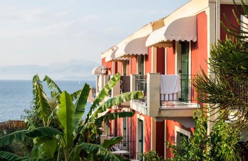 Apraos Bed & Breakfast | Apraos Bay Hotel In Kalamaki Beach, 100m from the lovely sandy beach