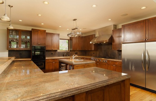 Carbondale House | Apres’ Ski here. Location,location. Spacious,clean,well appointed home. Hot tub.
