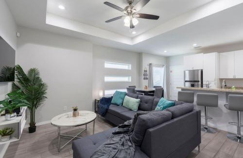 Pharr Apartment | Apt 1 Modern New 2bed 2bath
