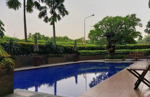 Sunter Apartment | Apt 2 BR Sunter Park View With Pool and Netflix