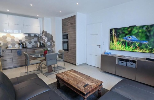 Villette Gare Apartment | Apt 2 Chambres - Direct Gare Part-Dieu, Lyon - Ascenseur & Wi-Fi Gratuit
