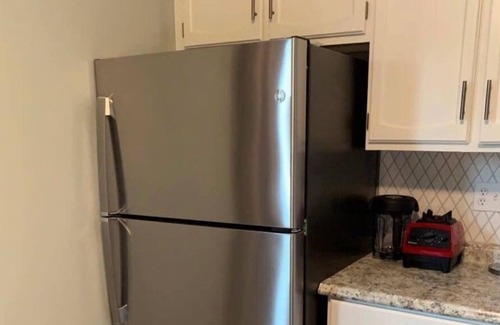 Masury Apartment | Apt 2 The Mod Squad S