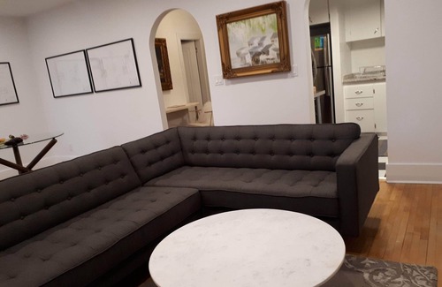 Sudbury Apartment | Apt#3: Charming 2-bedrm at the Royale on Cedar with WiFi. 13%hst & 6%MAT incl.