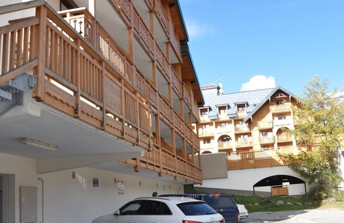 Les Deux Alpes Apartment | Apt 4/6 pers, near the ski station, balcony
