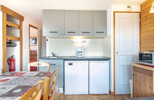 Chamrousse Apartment | Apt 4/6 ppl, balcony, near the ski runs