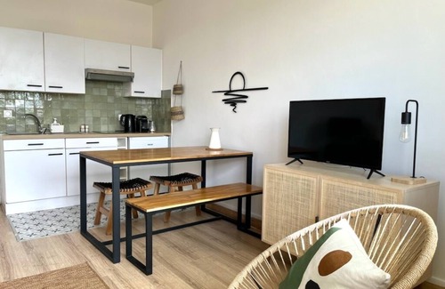 Royan Apartment | apt 4 Pers, Face à la Mer, 5 min à Pied du Centre