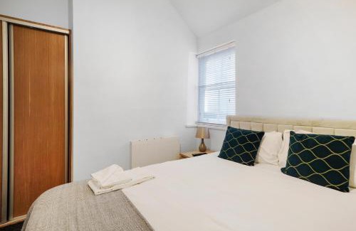 Soho Apartment | Apt 4, Soho Apartments 2nd floor by Indigo Flats