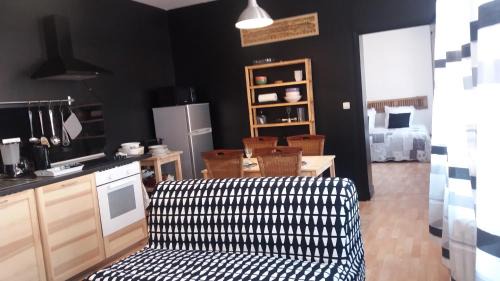 Cambrai Apartment | Apt 5 du Temple HyperCentre & Parking