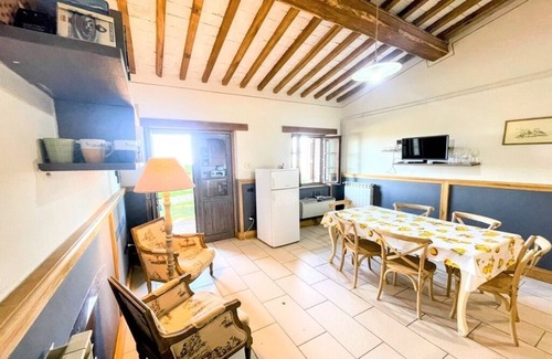 Spoleto Apartment | APT 6 - Aircon, WiFi, Spoleto centre 0.7 kms, Car recommended not essential