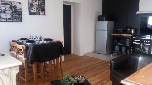 Cambrai Apartment | Apt 6 du Temple 2 chambres & Parking